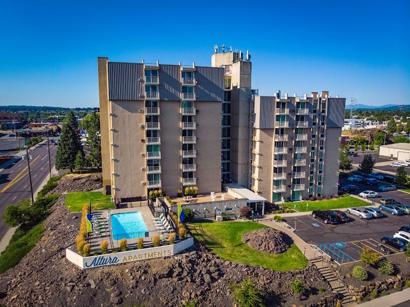 Altura Apartments