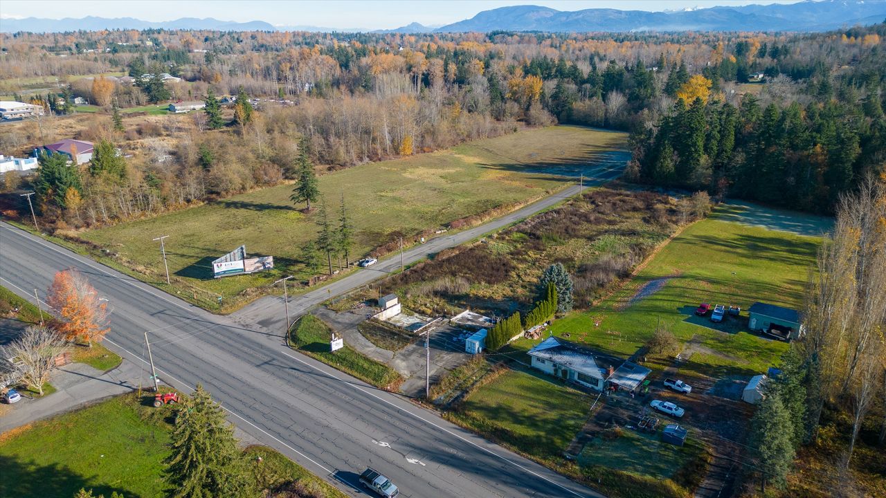 4492 meridian street