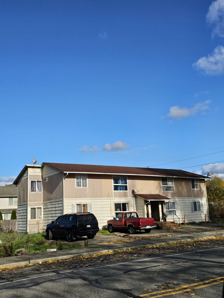 429 1st Ave N main - 1121