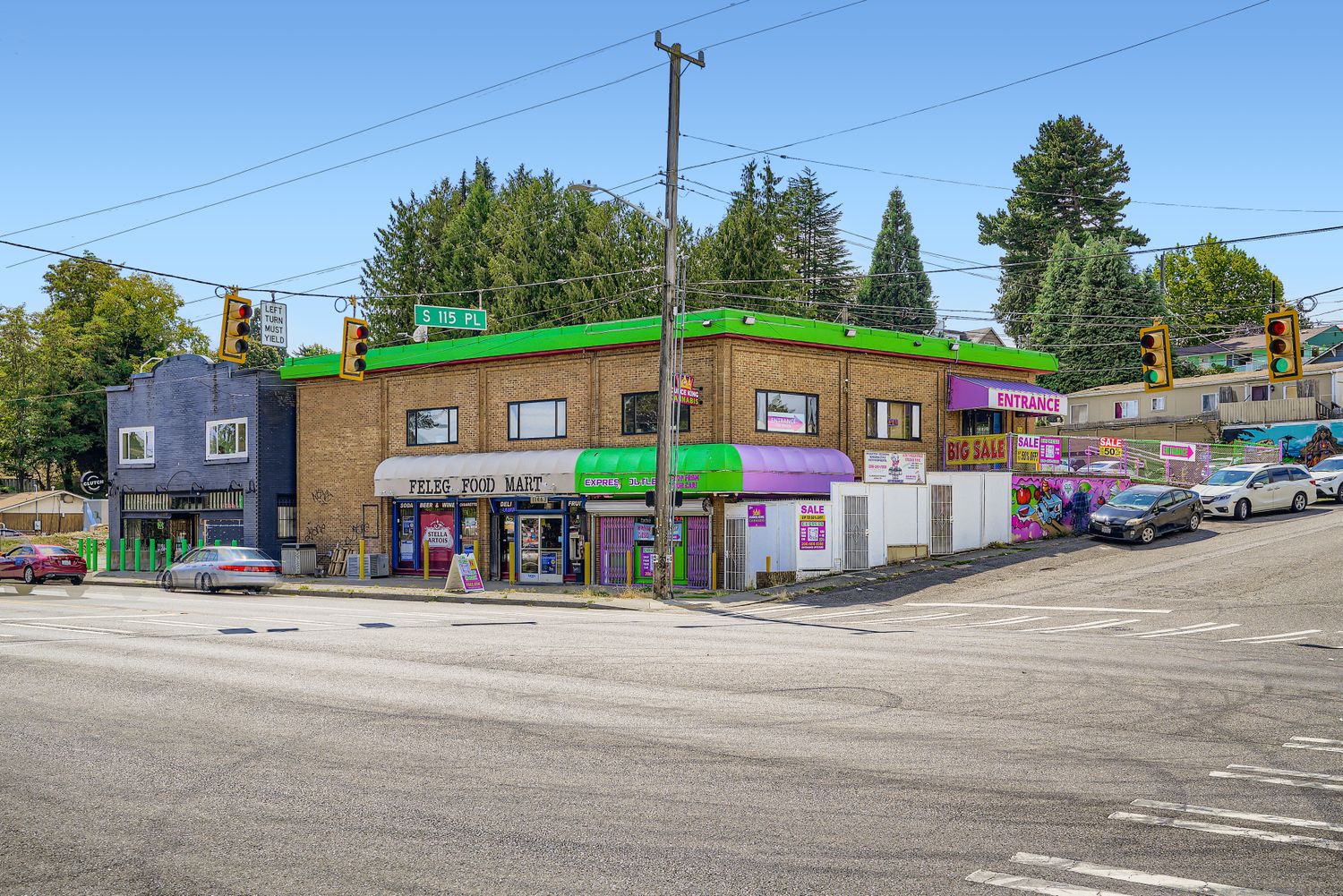 11463 Rainier Ave S. - Web Quality - 027 - 43 Suit