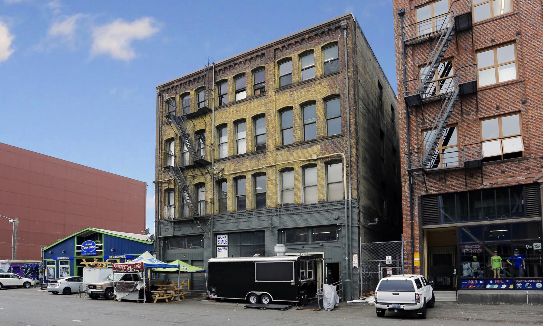 1020BuildingPhoto4_HTML