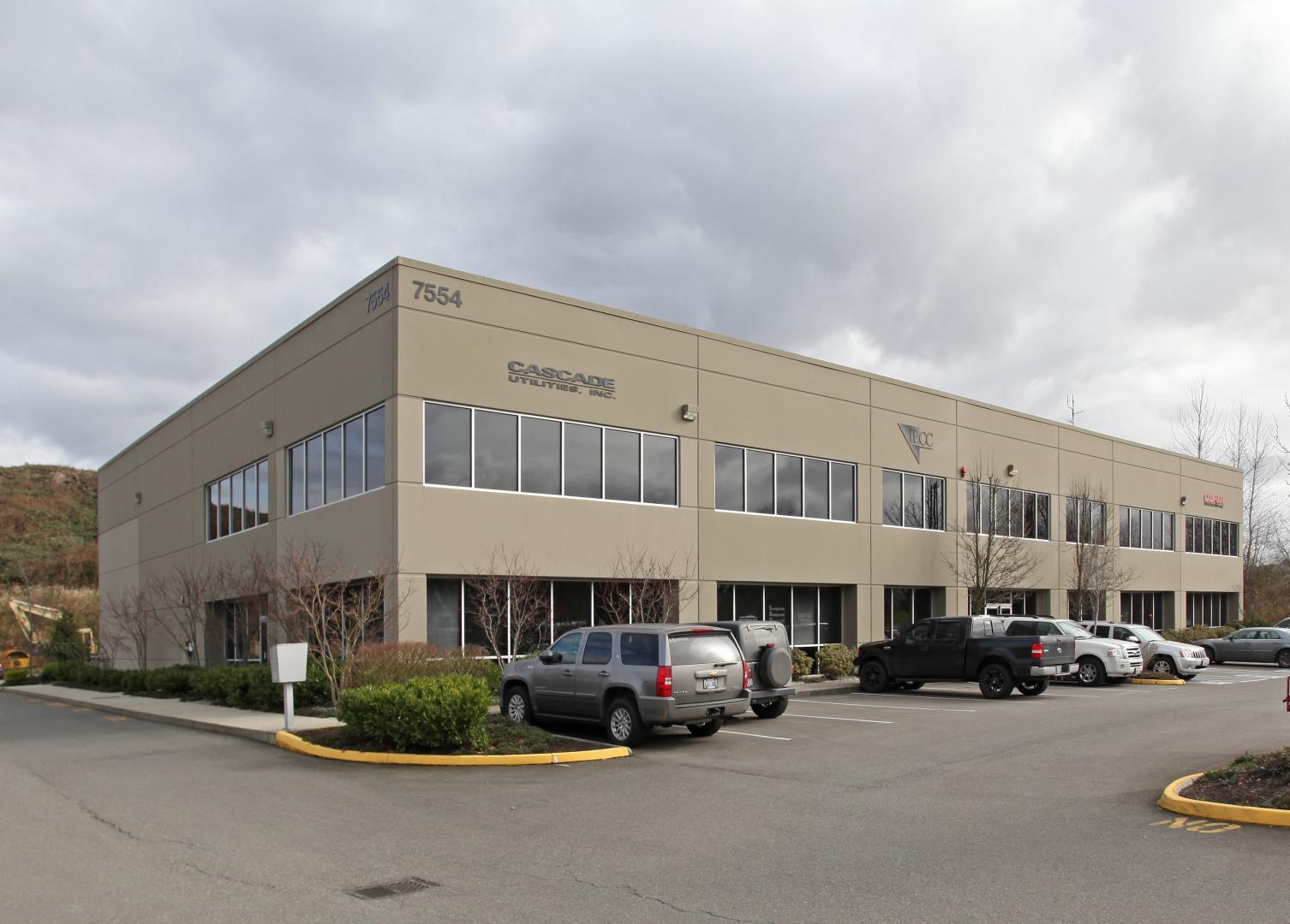 7554 185th - Exterior1 crop