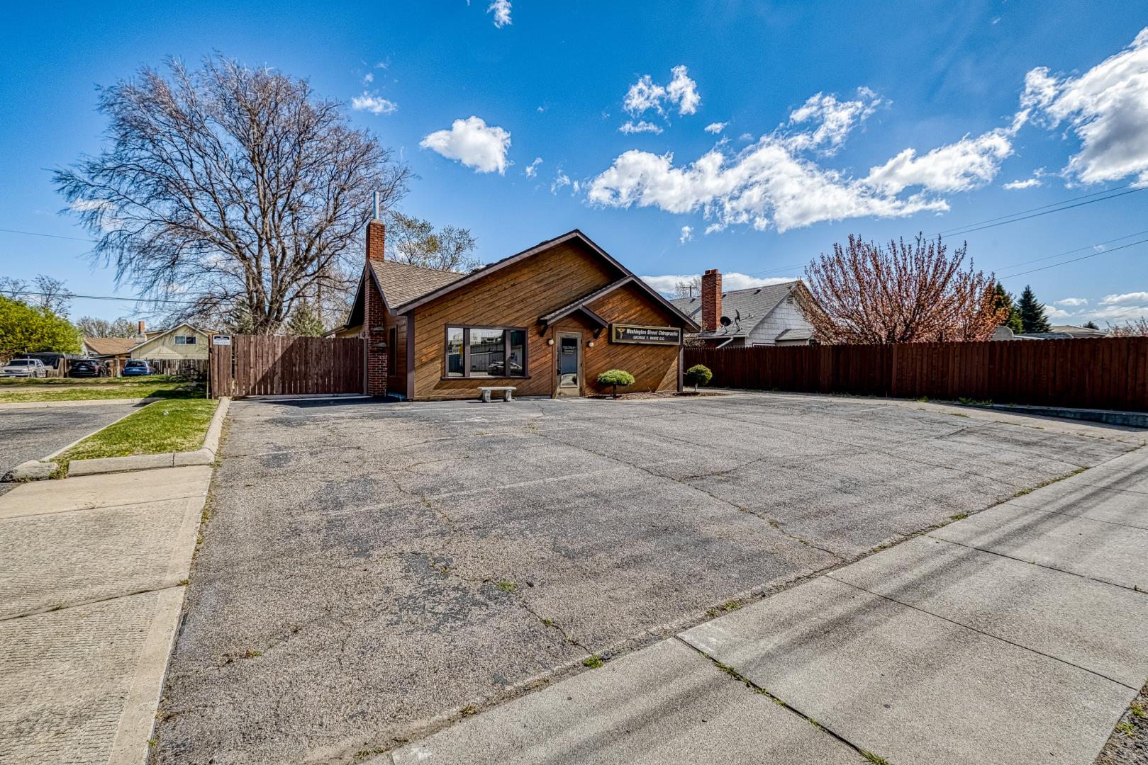 807 S Washington St Kennewick-31