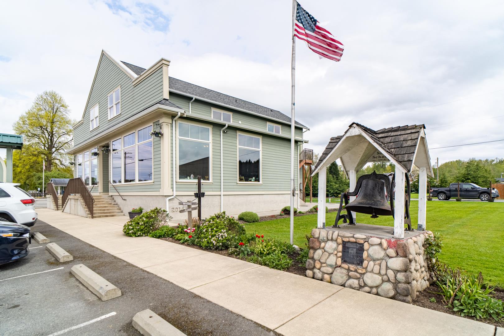 RNW06781-HDR