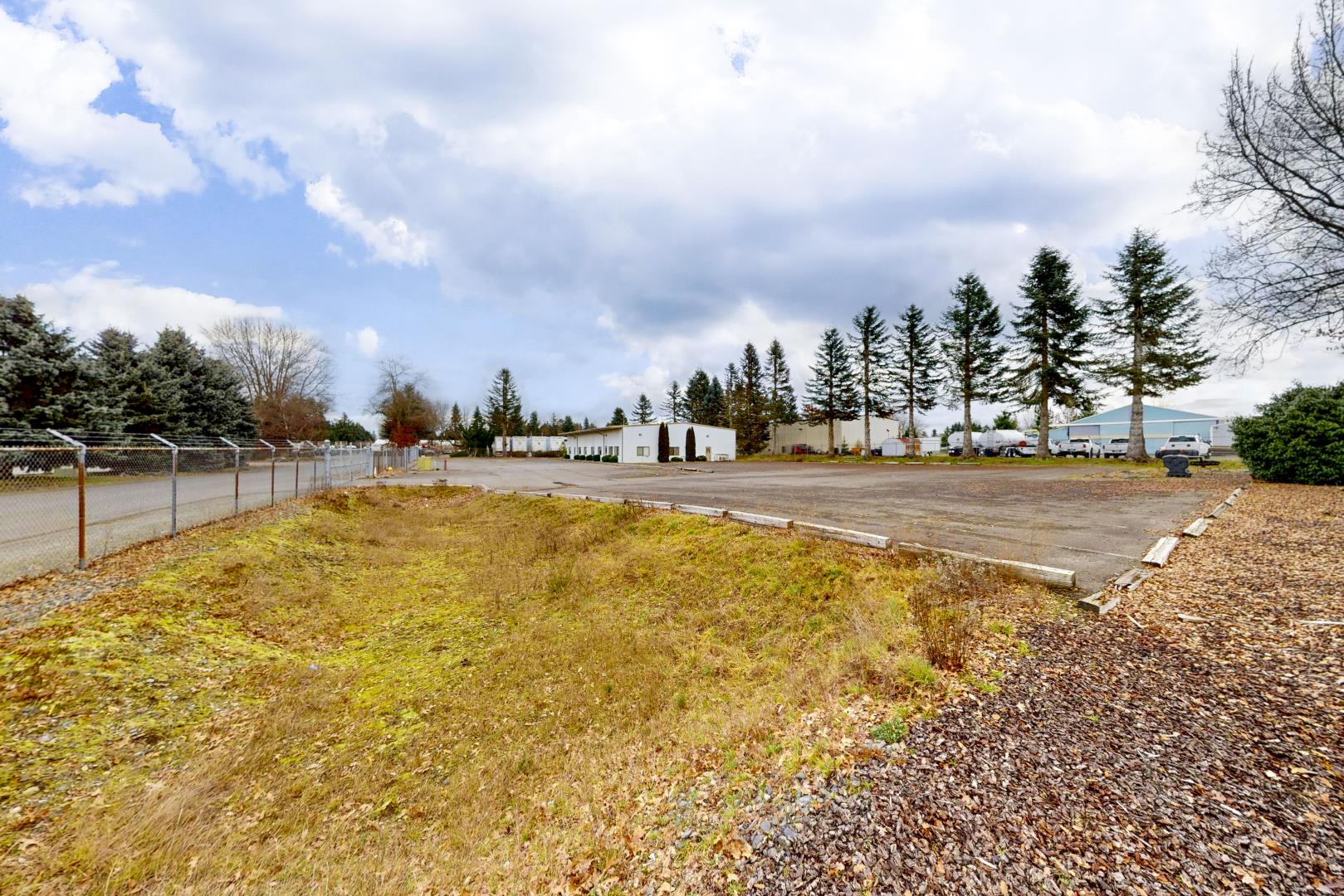 821-Airport-Ct-SE_Exterior_1