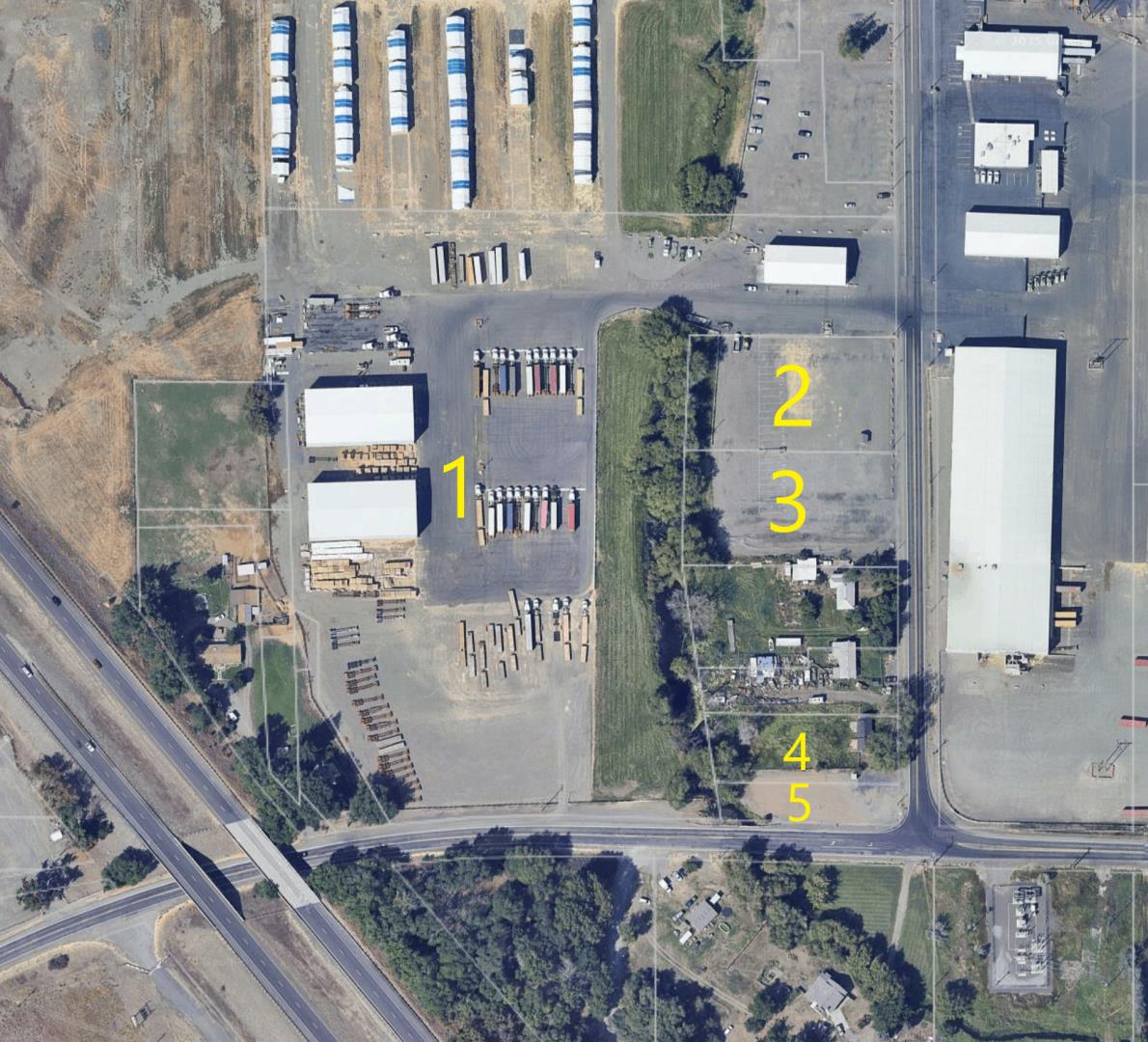 Map - Medium Zoom - 5 parcels labeled