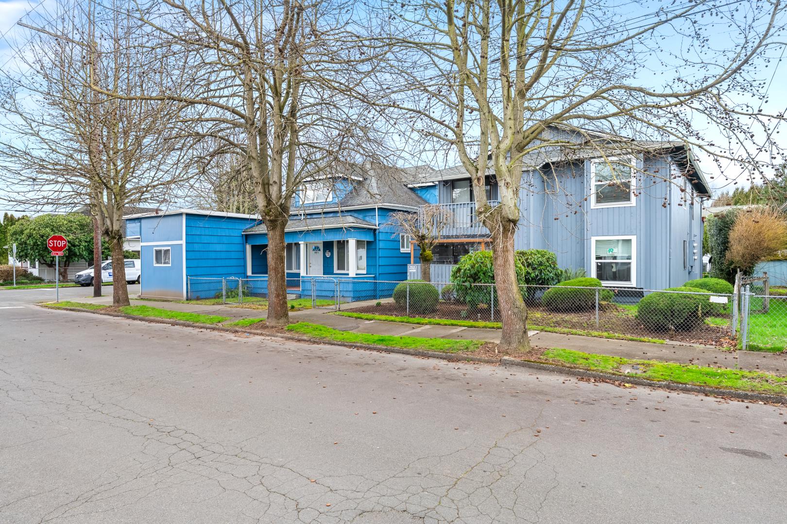 441-445 Renton-14