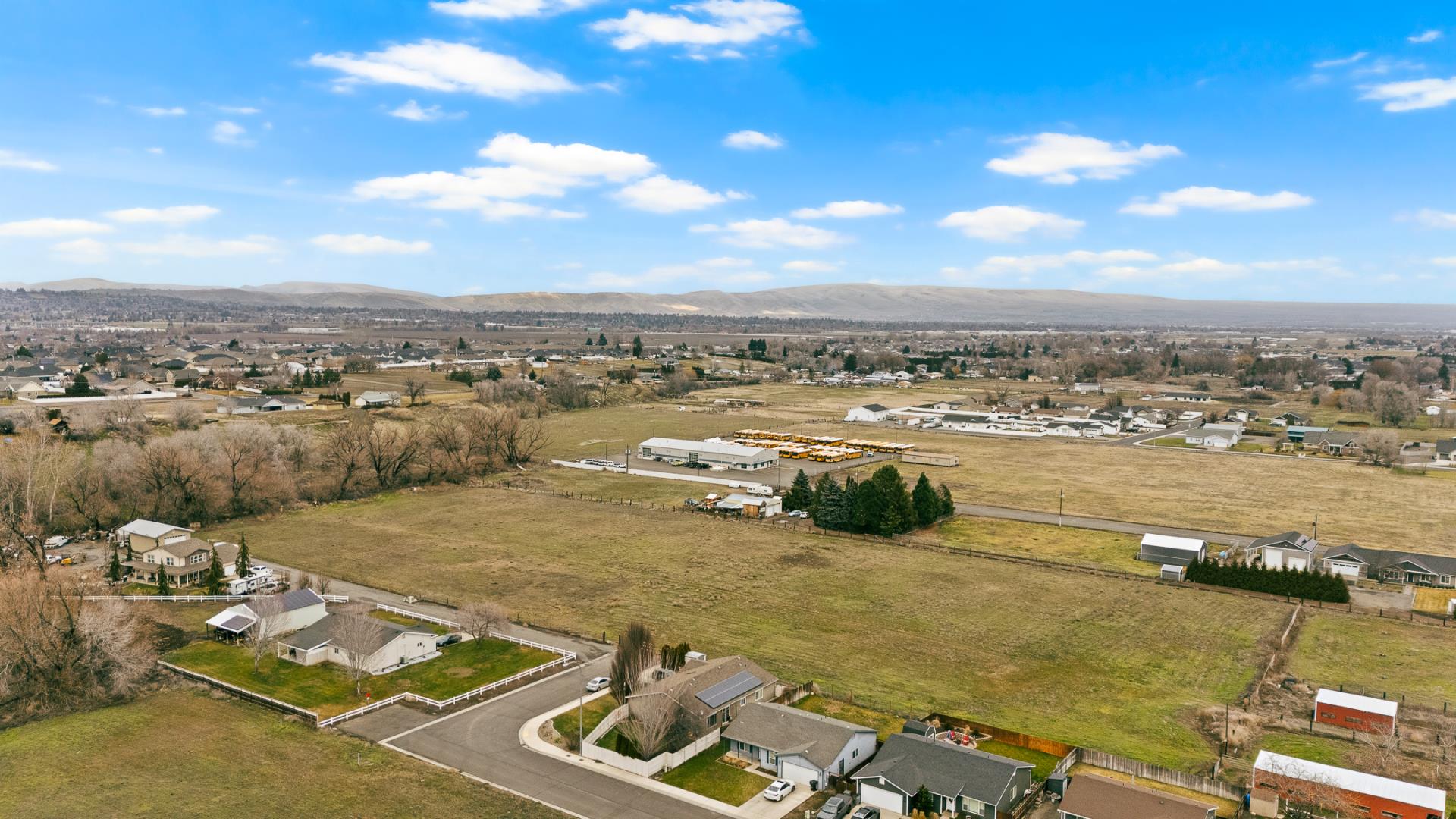 7703 Ahtanum Rd-1
