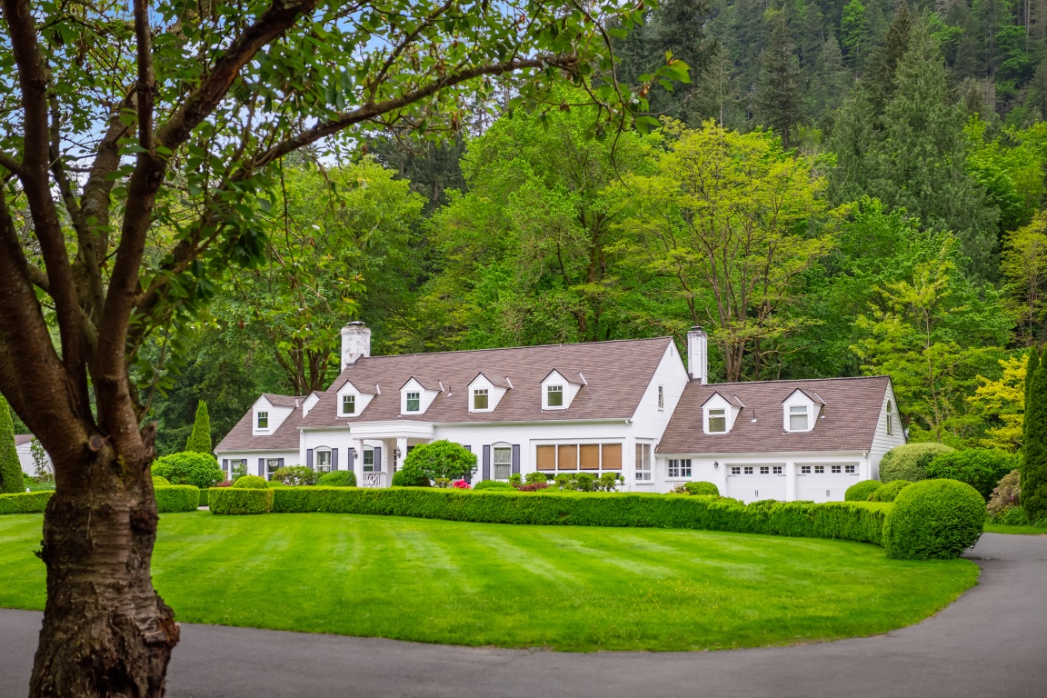 120311 IssaquahHobart Rd SE Issaquah, WA 98027 Farm/Ranch Property